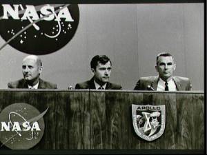 La conferencia de prensa tras el vuelo (Foto: NASA)